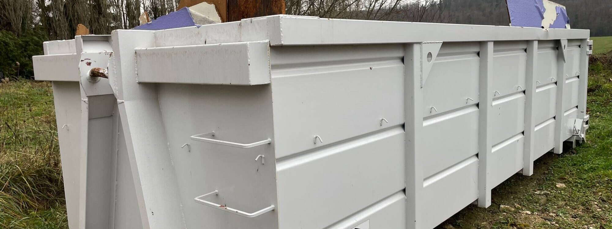 IMG 20231222 WA0002 2000X750 | Sundgau Crépis Comment choisir la bonne benne à carton pour optimiser le recyclage en entreprise ? Lutterbach